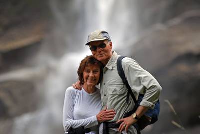 hiking Dave and Claudia